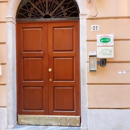 Covo Di Levante